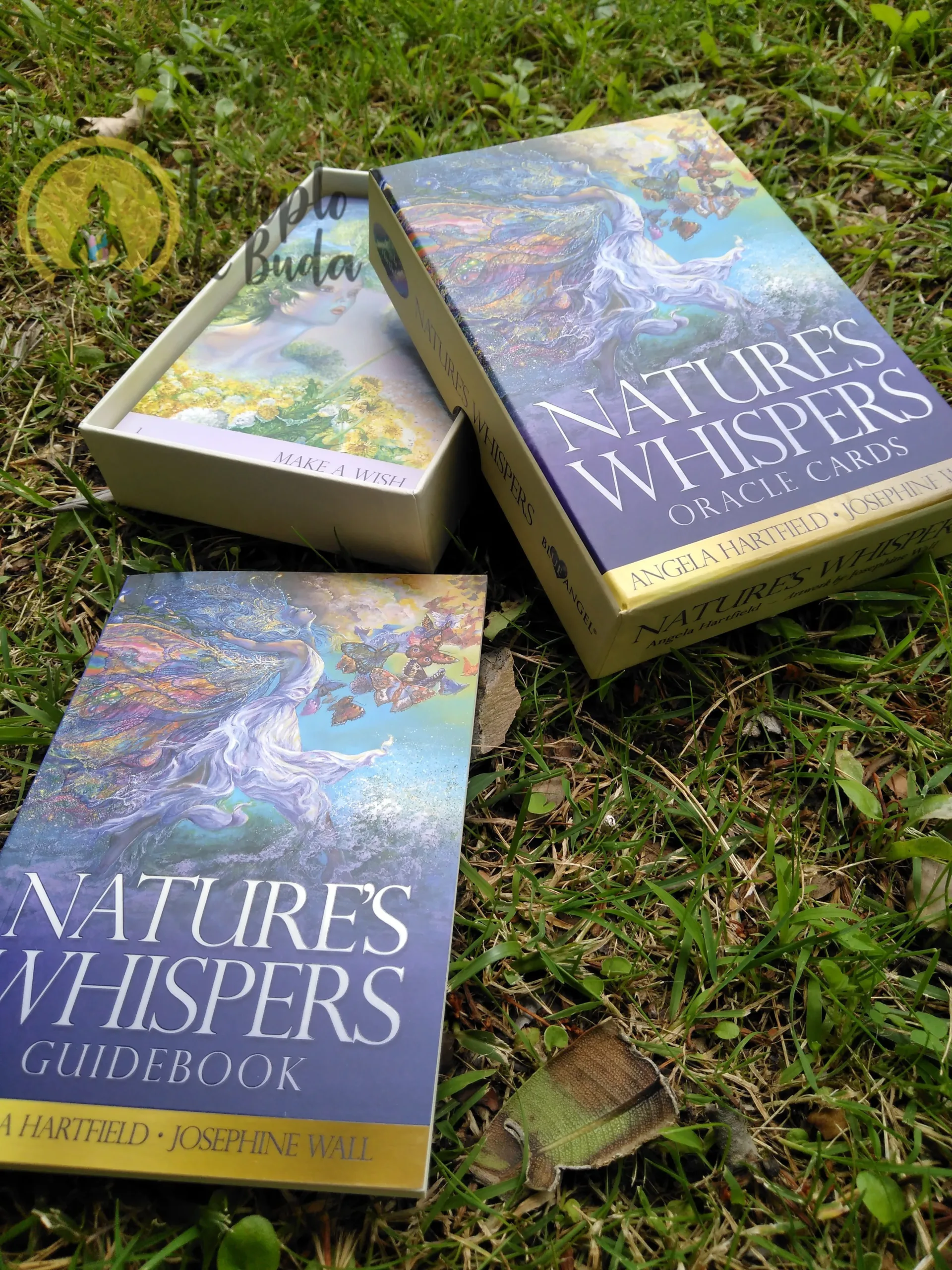 Oráculo Sussuros da Natureza de Angela Hartfield em Inglês