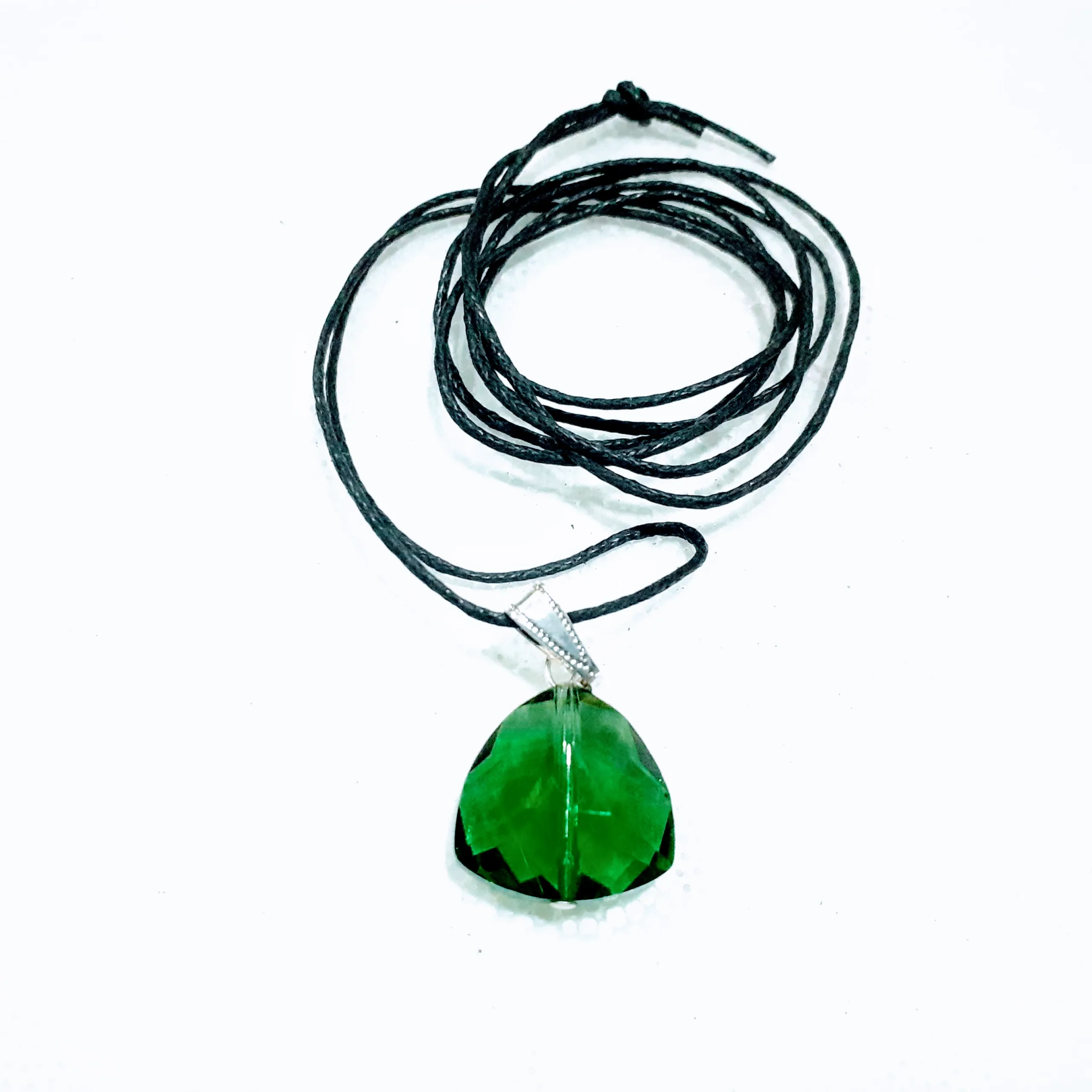 Andara Pendente Facetado Triangular Verde